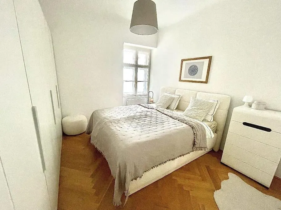 Central Apartment 1010 فيينا النمسا